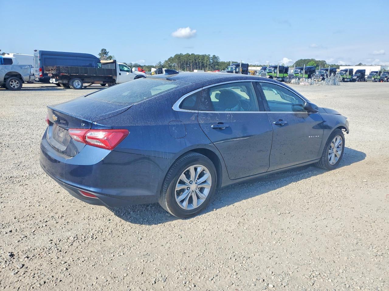 2022 Chevrolet Malibu Lt - Фото 3