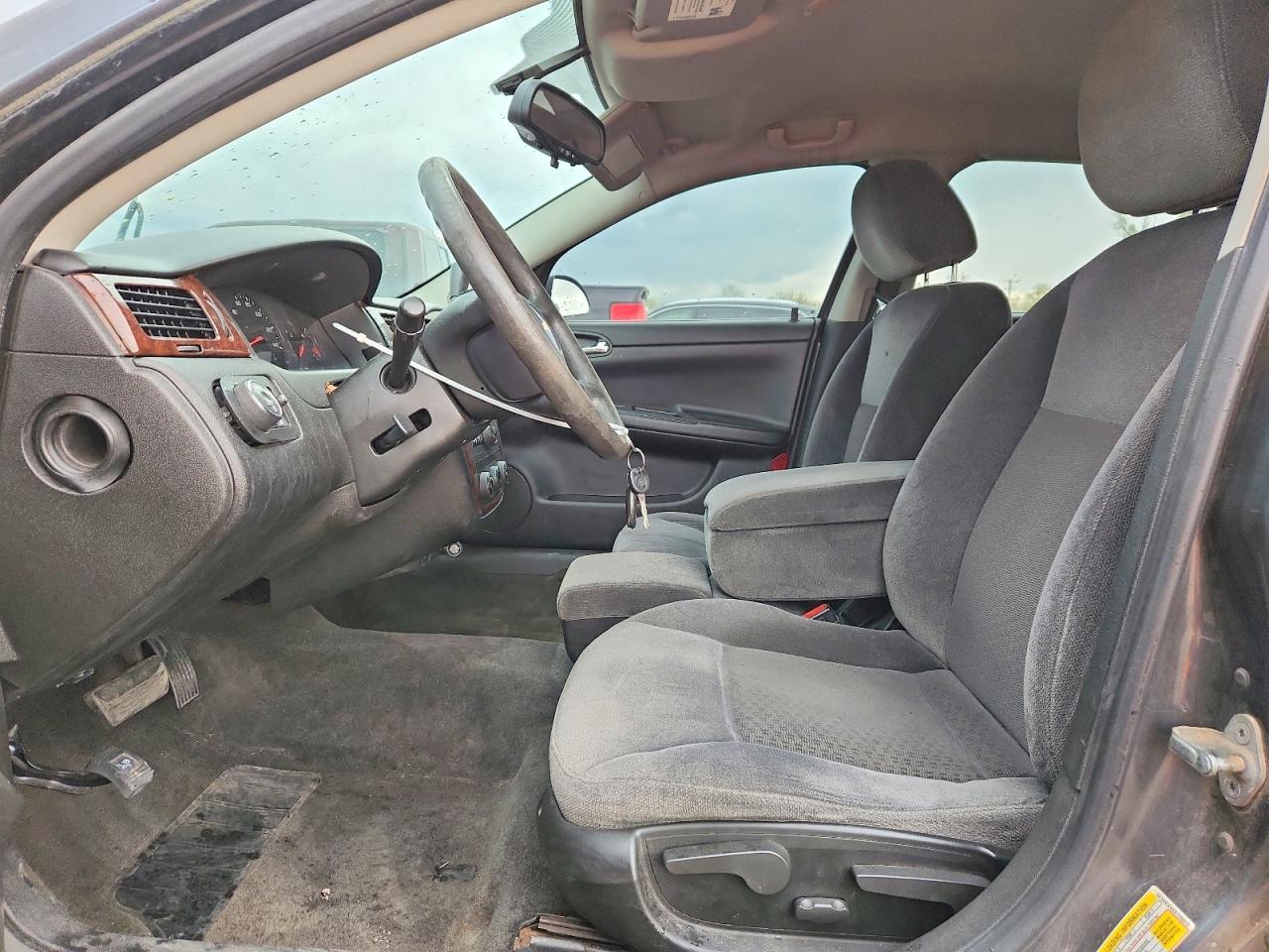 2011 Chevrolet Impala Ls - Image 7