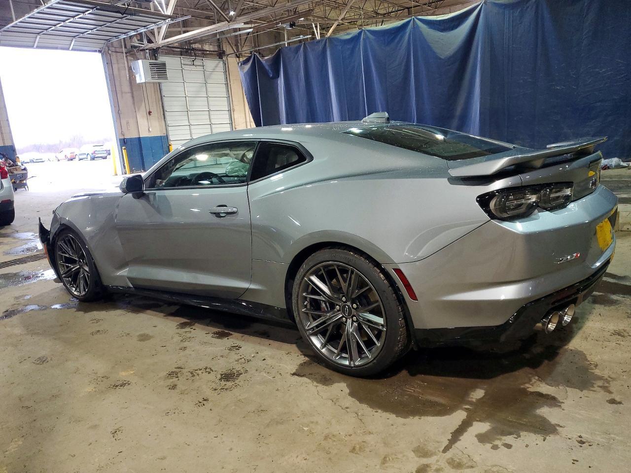 2023 Chevrolet Camaro Zl1 - Image 2