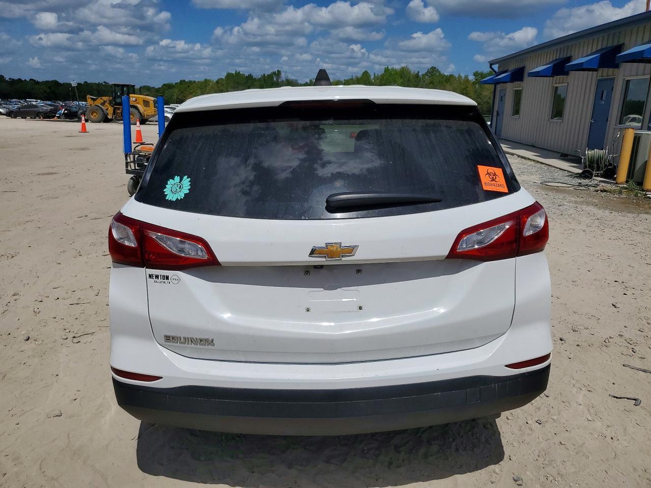 2020 Chevrolet Equinox Ls - Image 6