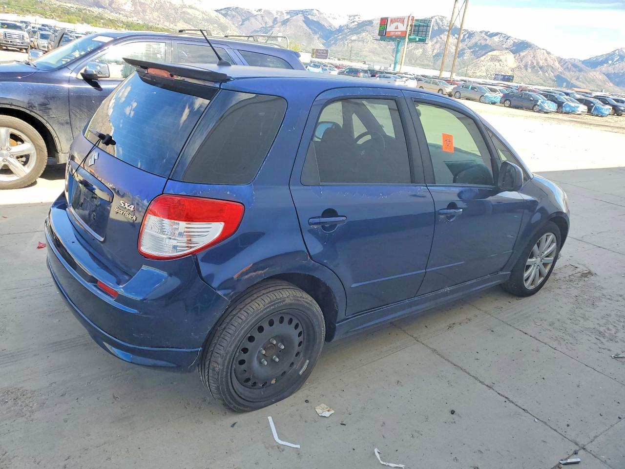 2011 Suzuki Sx4 - Фото 3