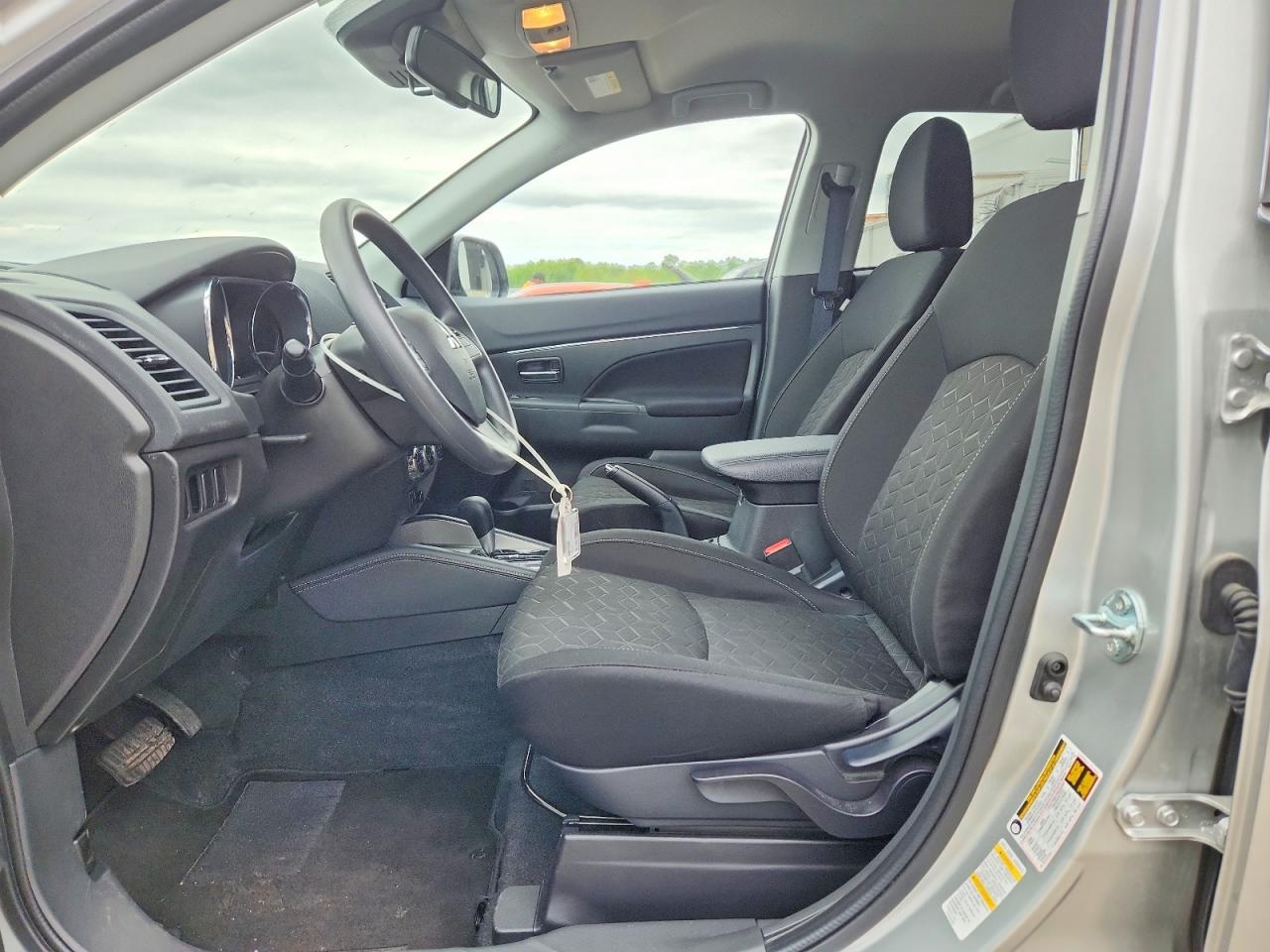 2025 Mitsubishi Outlander Sport S - Image 7