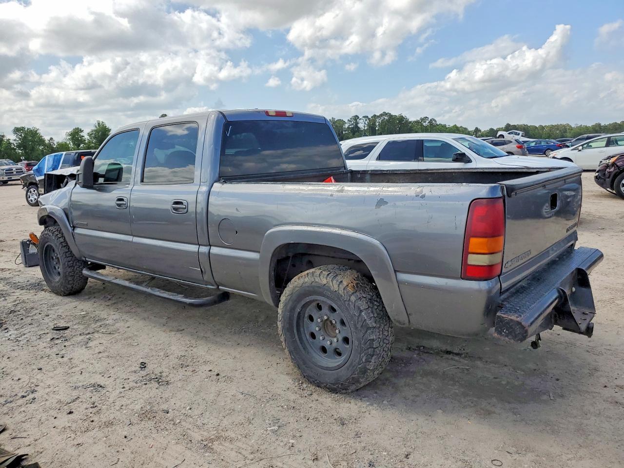 2002 Chevrolet Silverado K1500 Heavy Duty - Фото 2