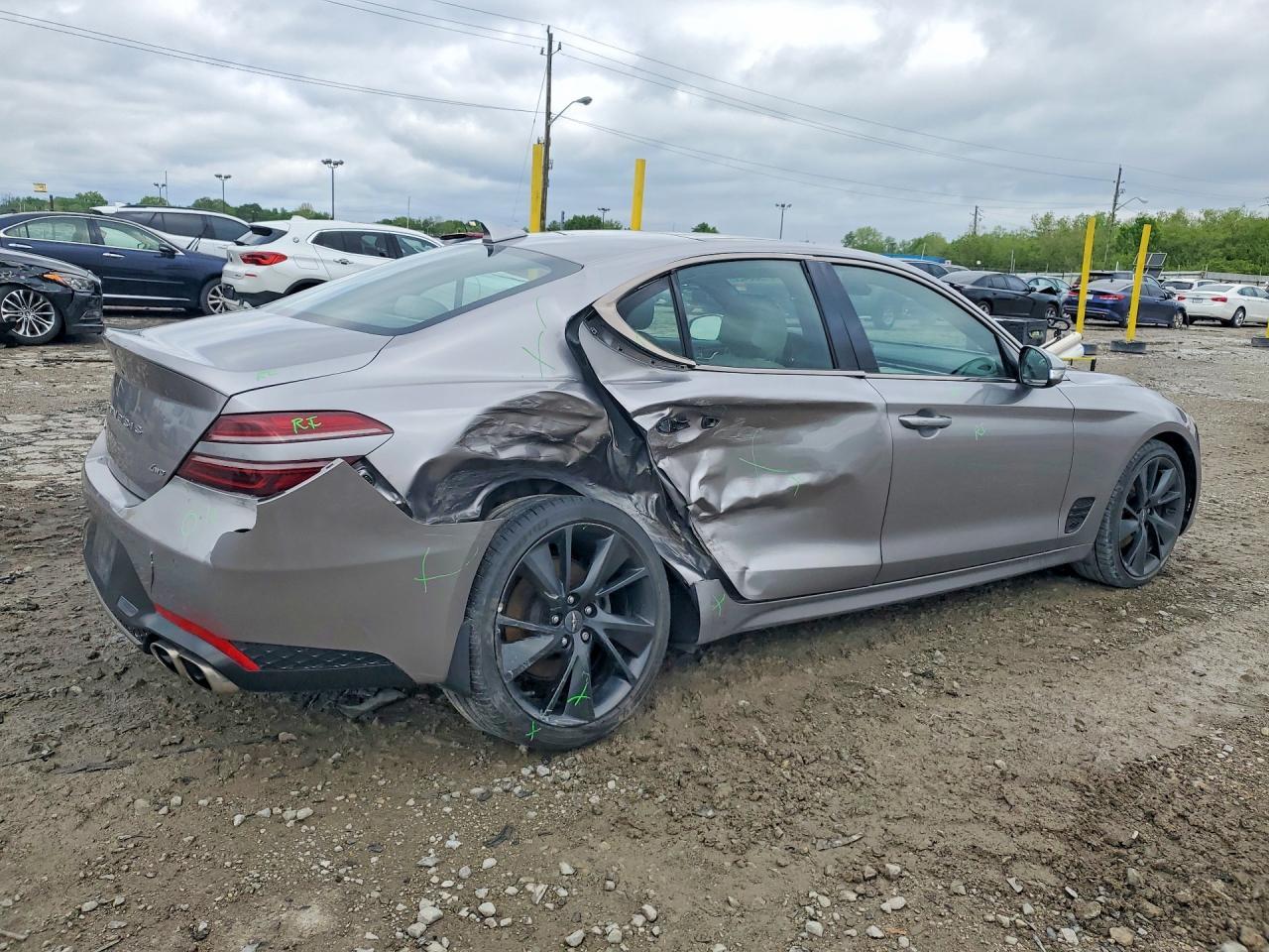2023 Genesis G70 2.0T - Фото 3