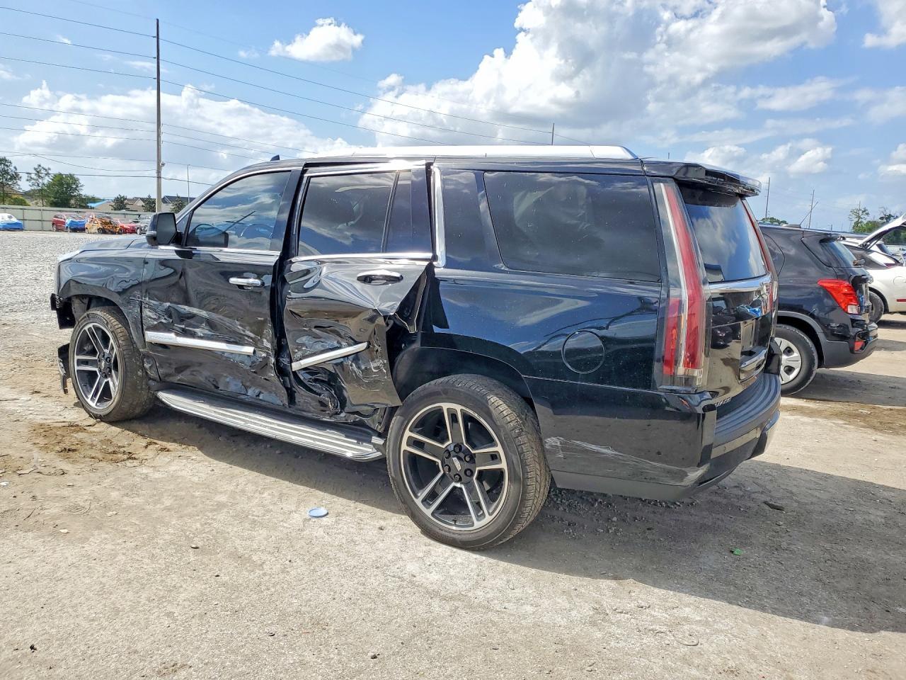2020 Cadillac Escalade Luxury - Фото 2