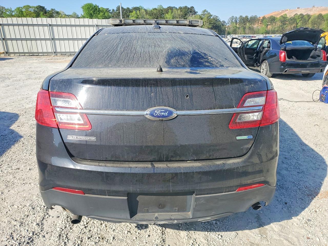 2018 Ford Taurus Police Interceptor - Image 6