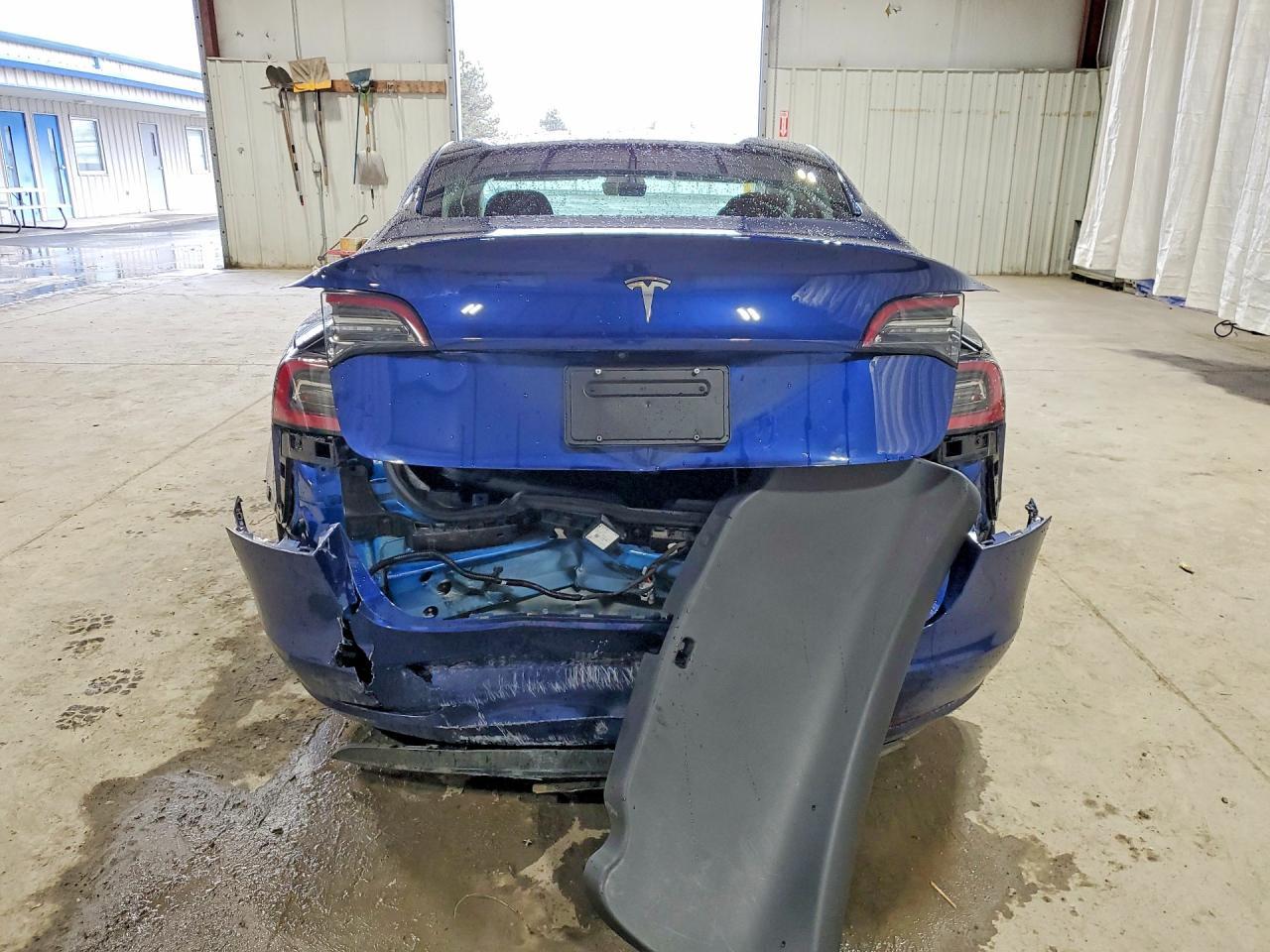 2023 Tesla Model 3 - Фото 6