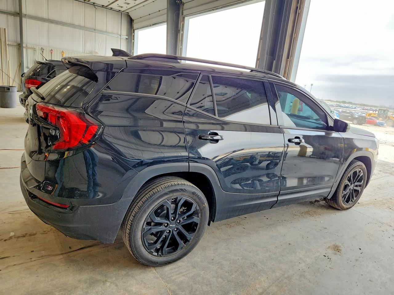 2020 GMC Terrain Slt - Image 3