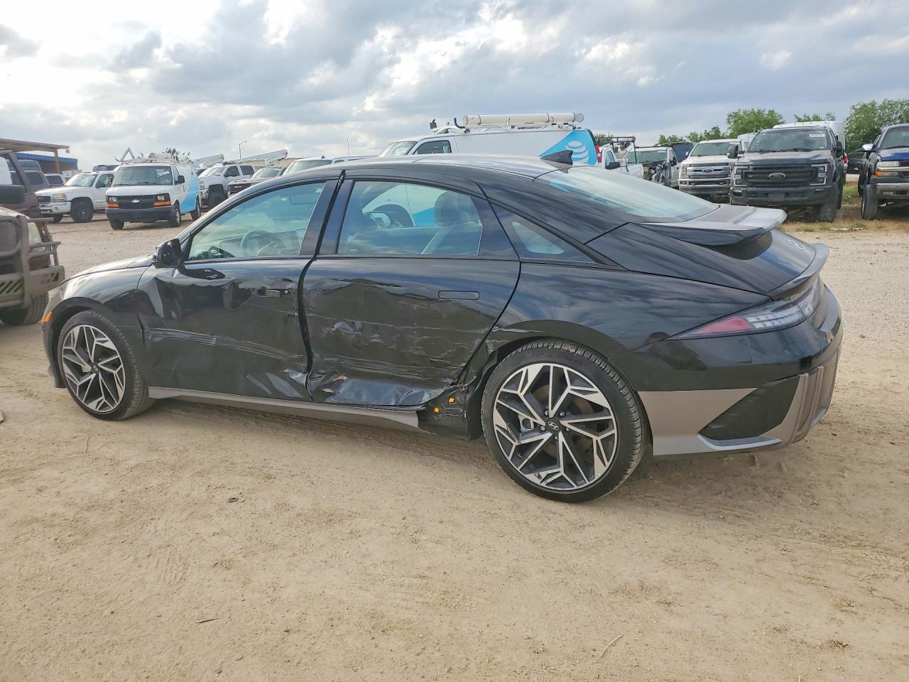 2025 Hyundai Ioniq 6 Limited - Фото 2