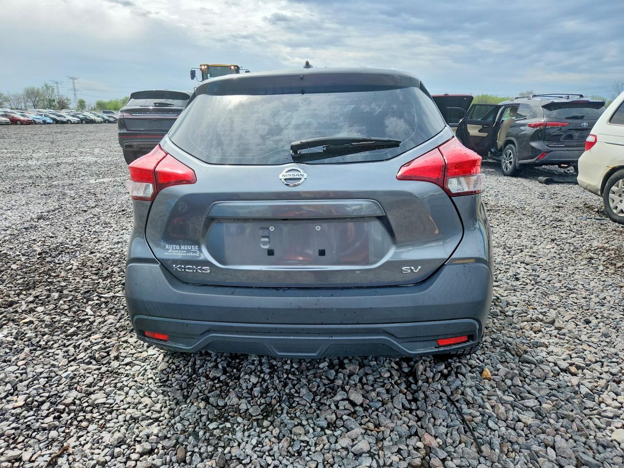 2019 Nissan Kicks Sv - Image 6