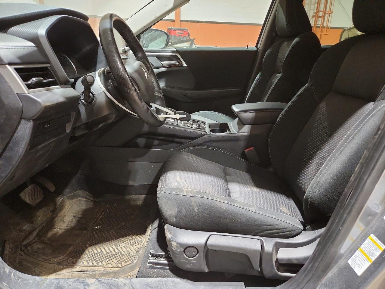 2024 Mitsubishi Outlander Es - Image 7