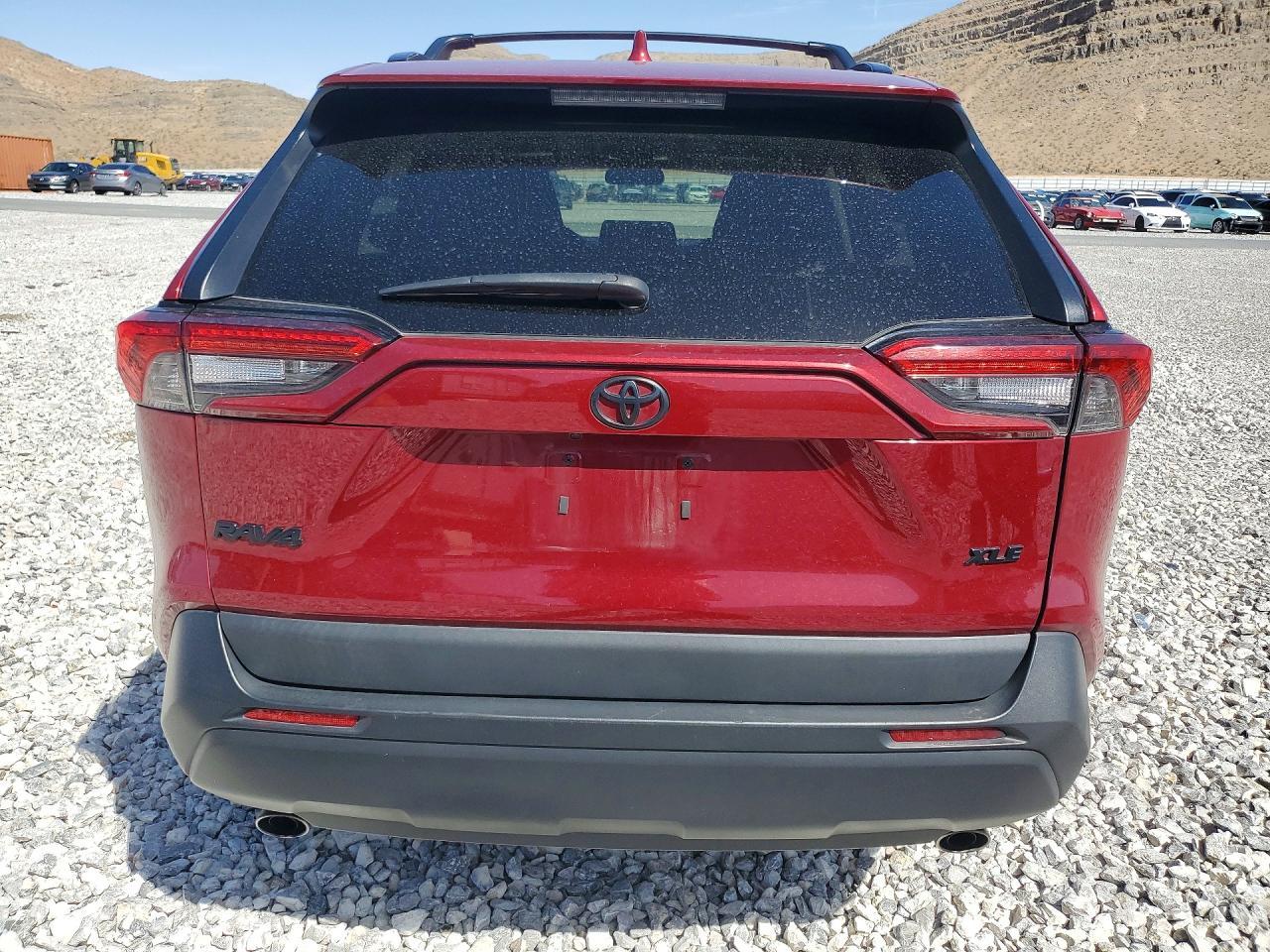 2022 Toyota Rav4 Xle - Image 6