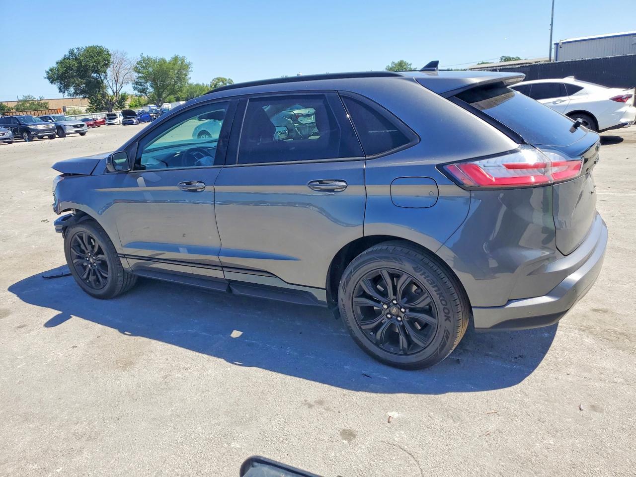 2024 Ford Edge Se - Фото 2