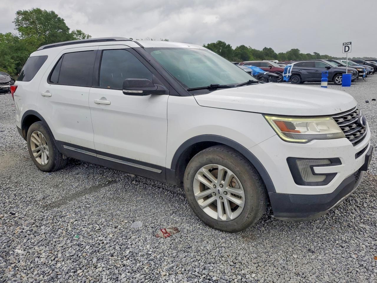 2017 Ford Explorer Xlt - Image 4