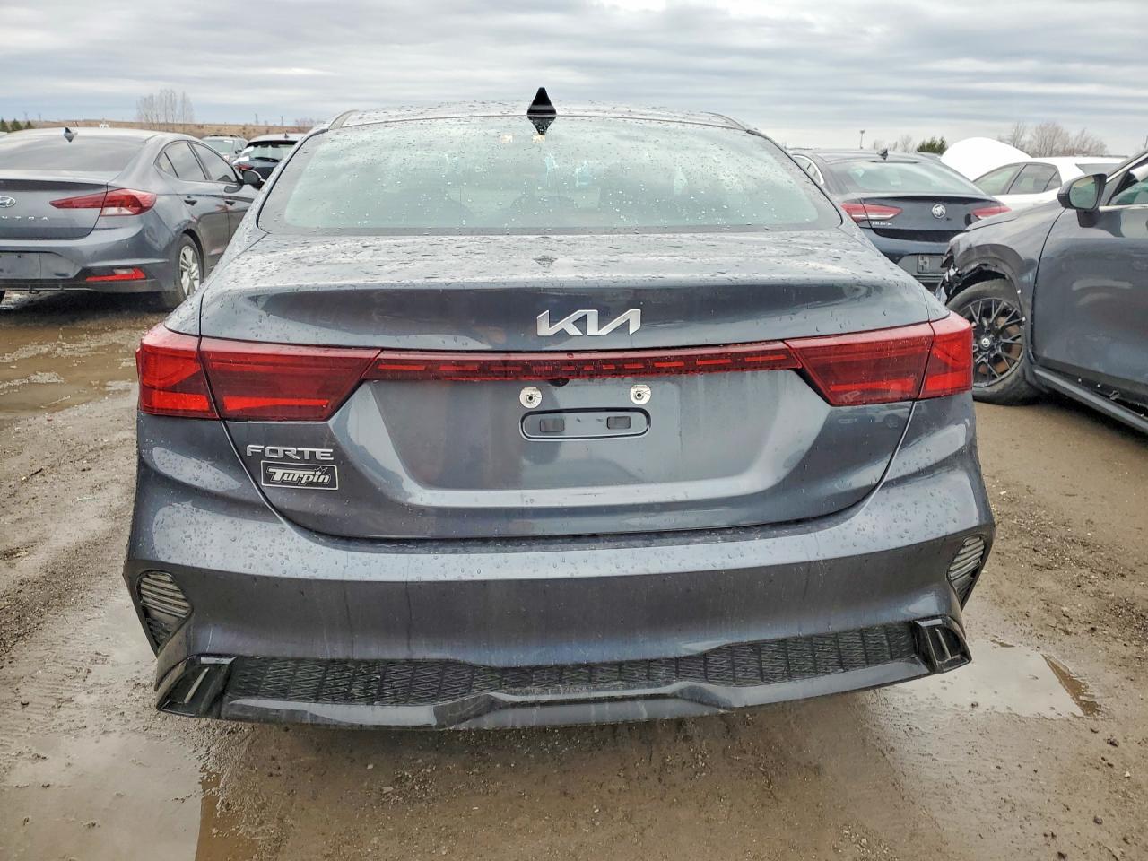 2022 Kia Forte Gt Line - Фото 6