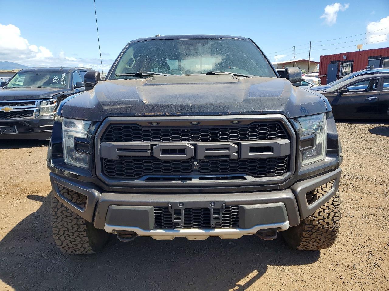2017 Ford F150 Raptor - Фото 5
