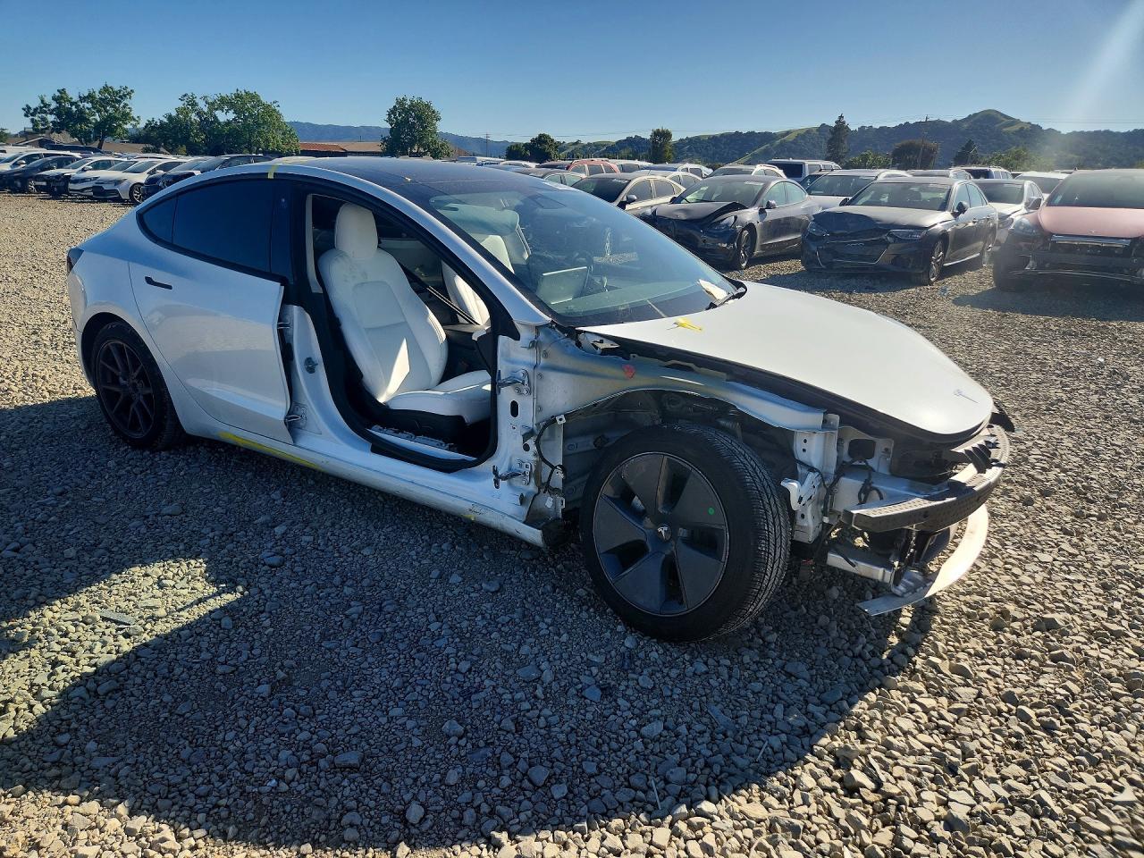 2022 Tesla Model 3 - Фото 4