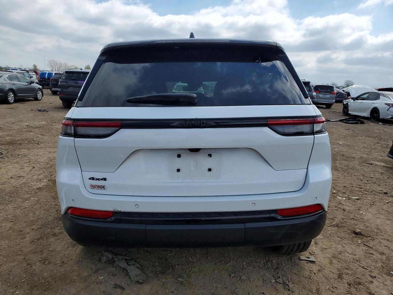 2023 Jeep Grand Cherokee - Image 6