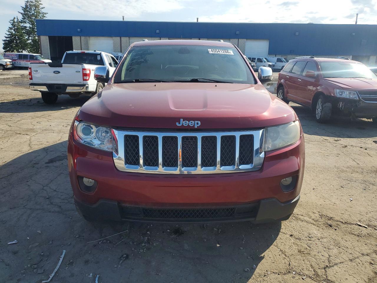 2012 Jeep Grand Cherokee Overland - Image 5