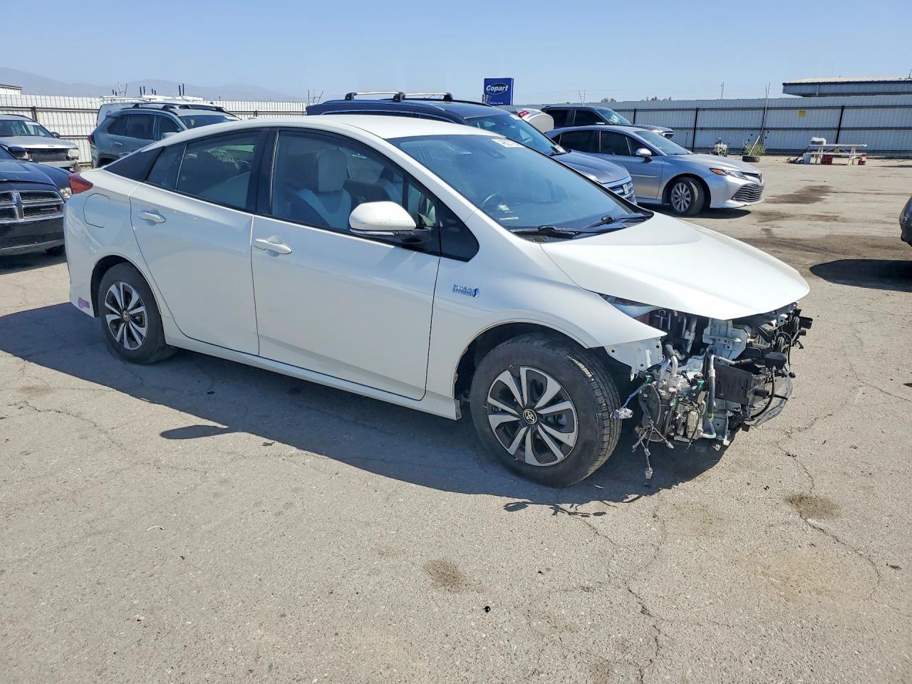 2019 Toyota Prius Prime Plus - Image 4