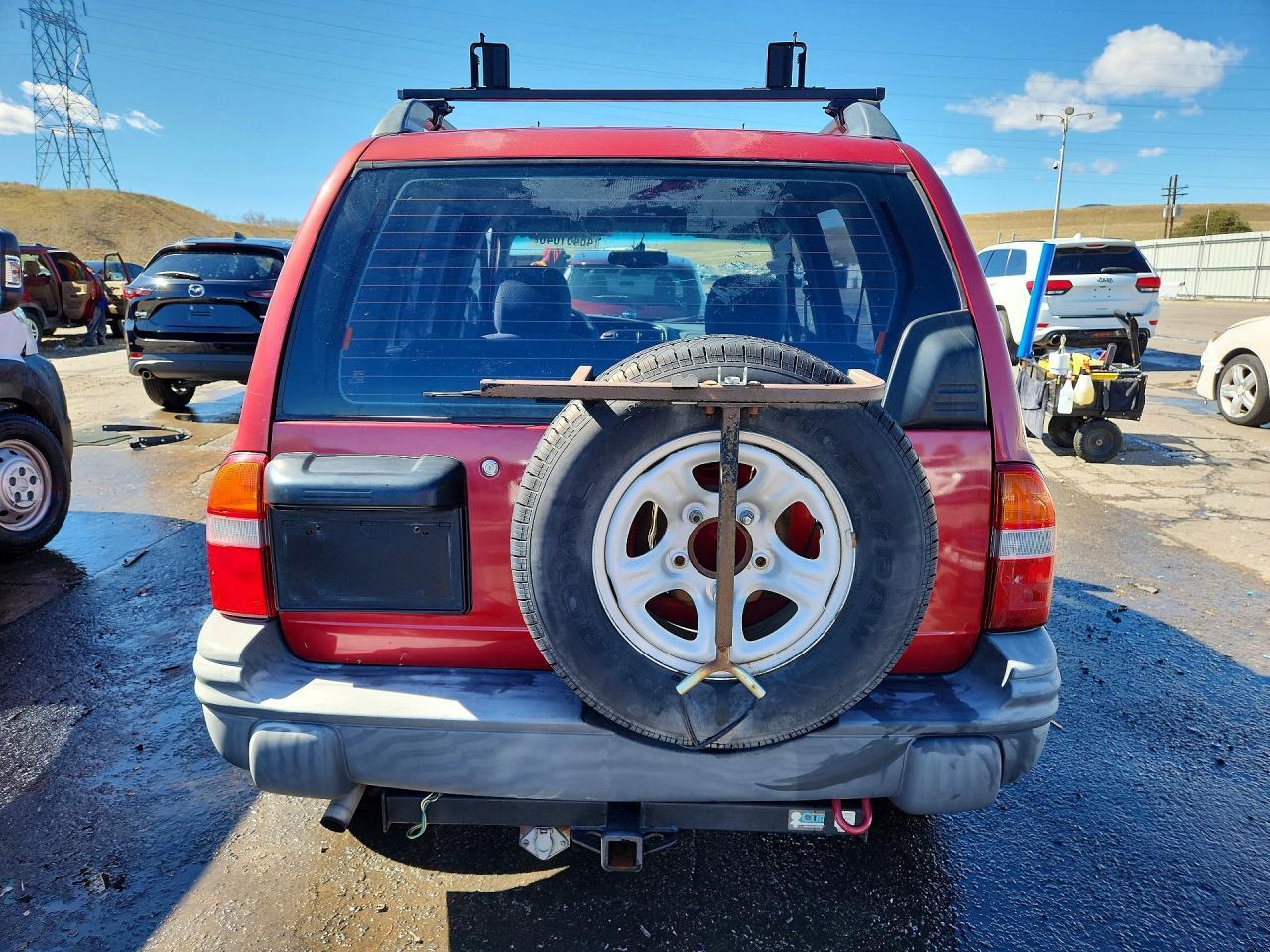 2000 Chevrolet Tracker - Image 6