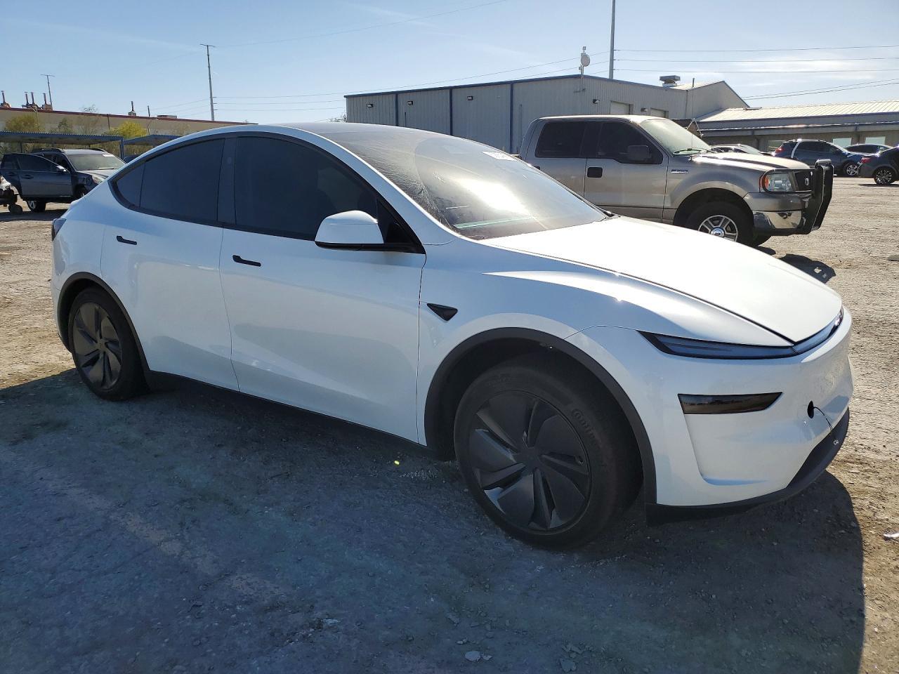 2026 Tesla Model Y - Image 4