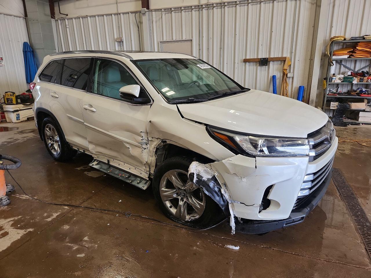 2019 Toyota Highlander Limited - Фото 4