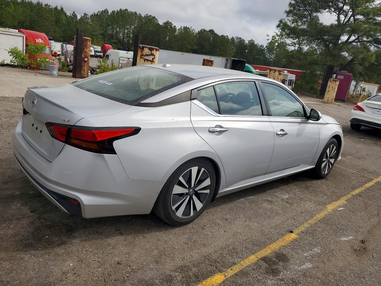 2022 Nissan Altima 2.5 Sv - Image 3
