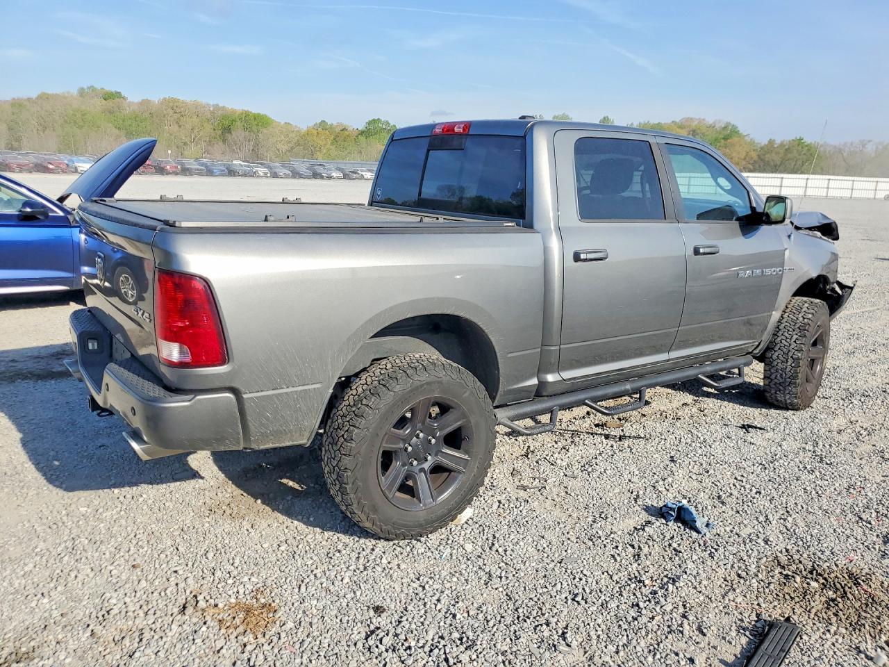 2012 Dodge Ram 1500 Sport - Фото 3