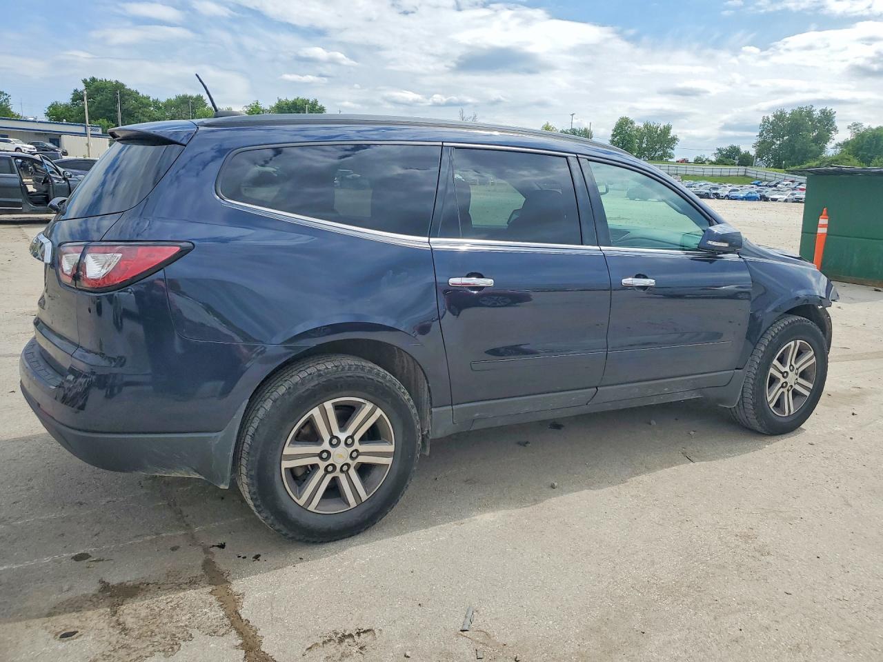 2017 Chevrolet Traverse Lt - Фото 3