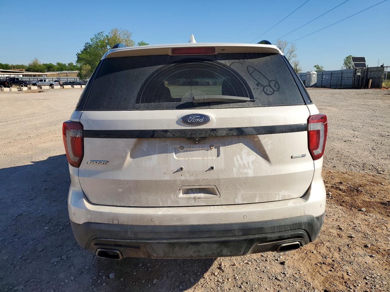 2016 Ford Explorer - Image 6