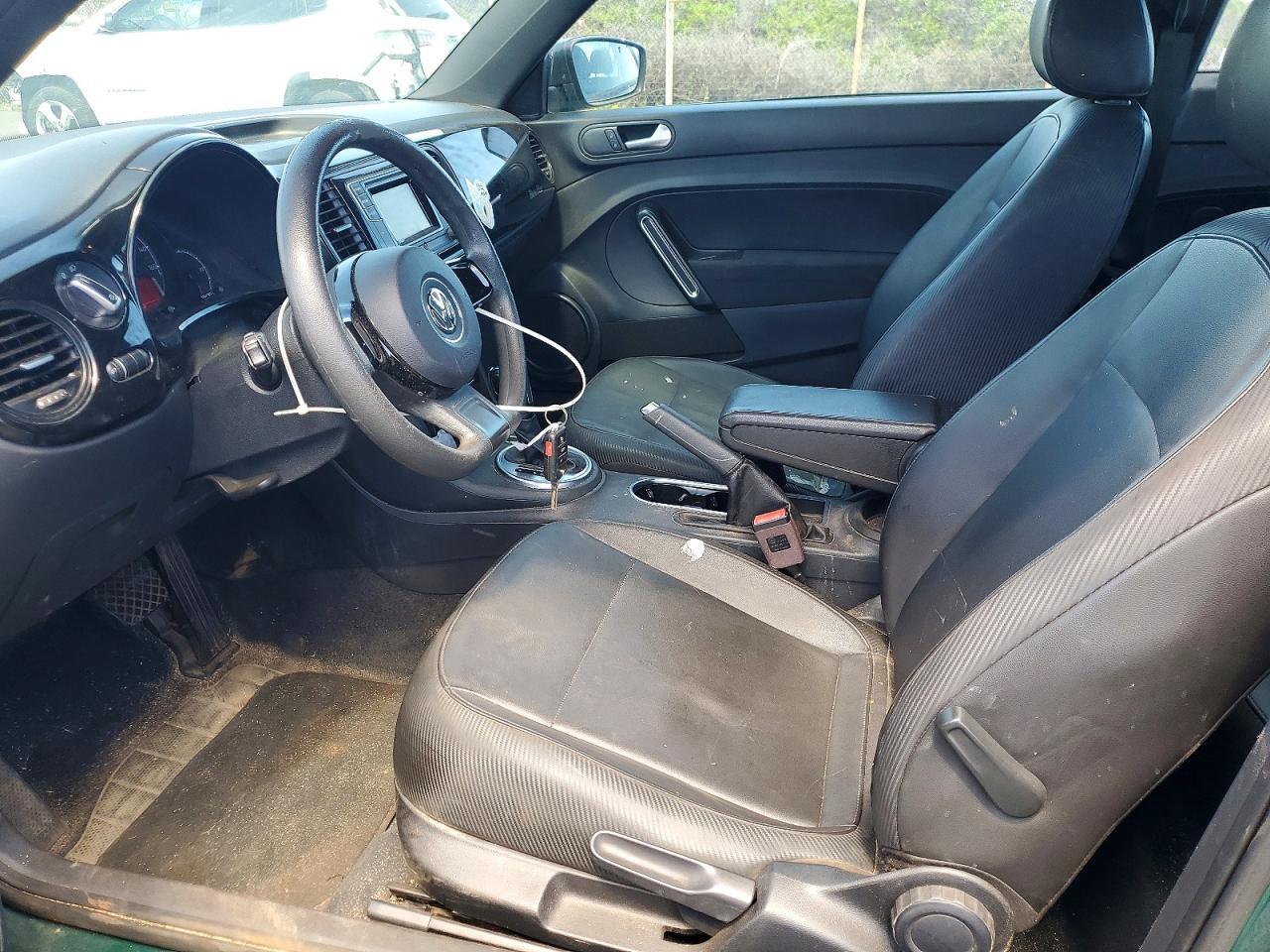 2017 Volkswagen Beetle 1.8T - Фото 7