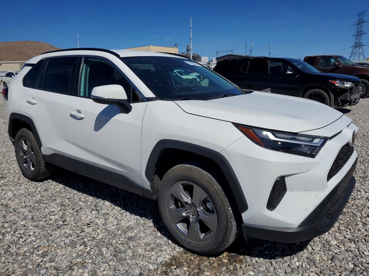2024 Toyota Rav4 Xle - Фото 4