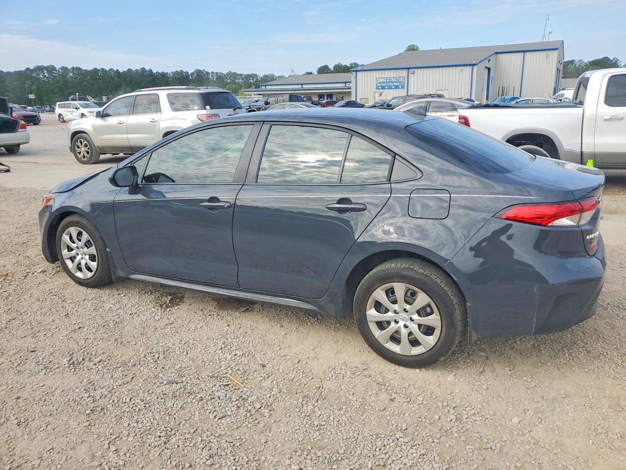 2025 Toyota Corolla Le - Фото 2