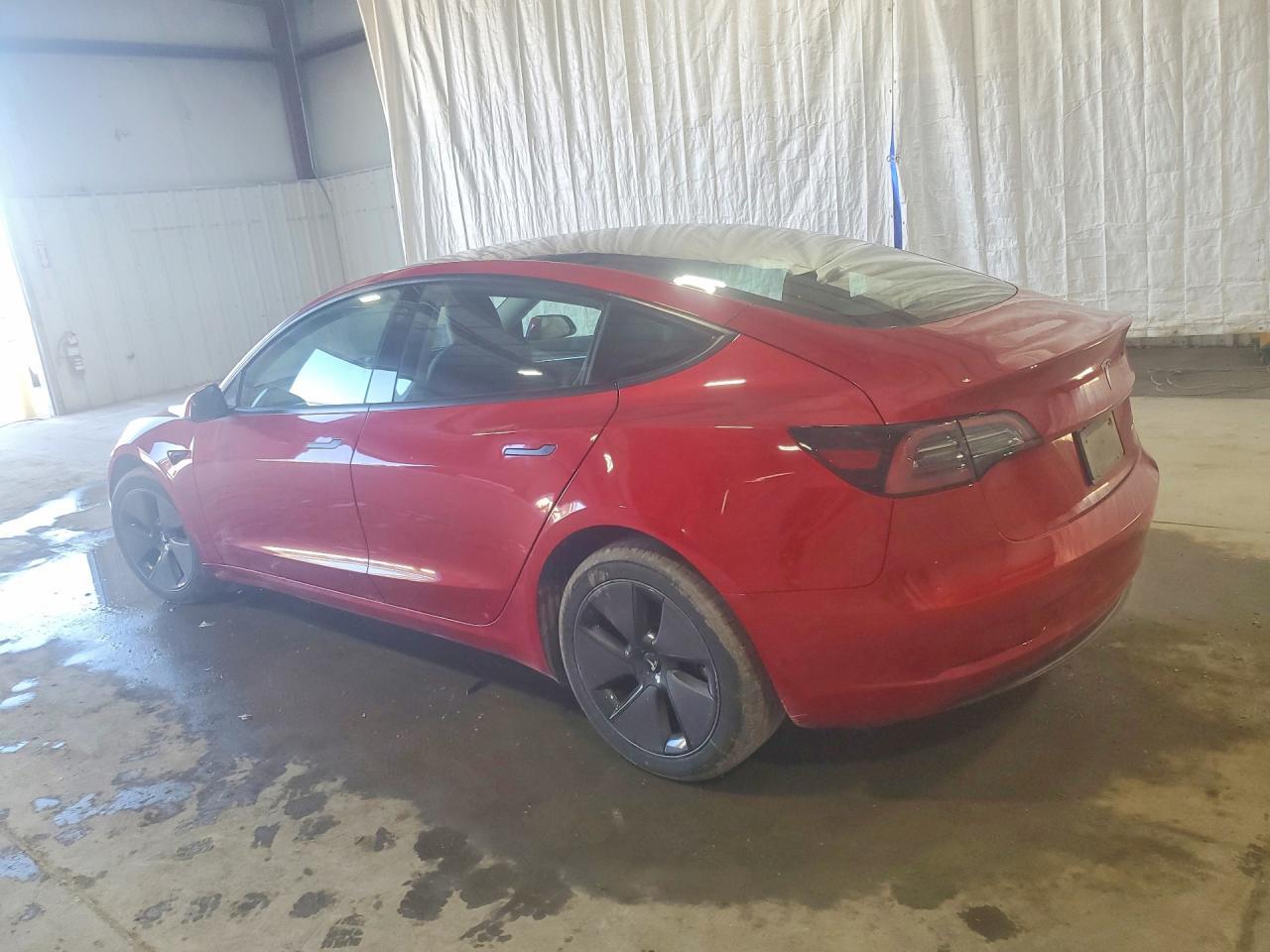 2023 Tesla Model 3 - Фото 2