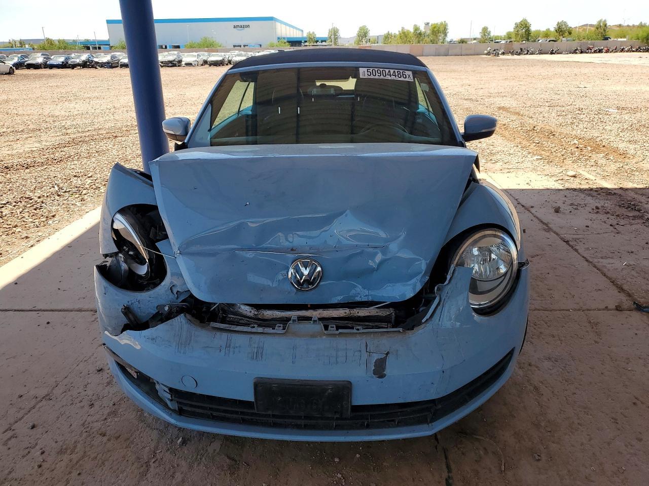 2015 Volkswagen Beetle 1.8T - Image 5