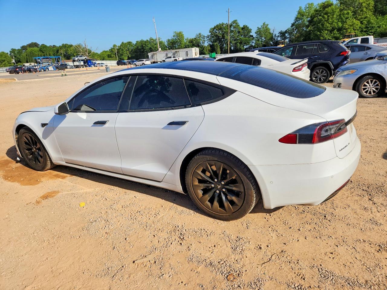 2017 Tesla Model S - Фото 2