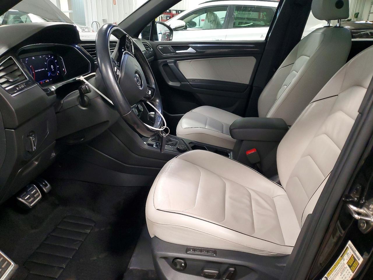 2020 Volkswagen Tiguan Sel Premium R-Line - Image 7
