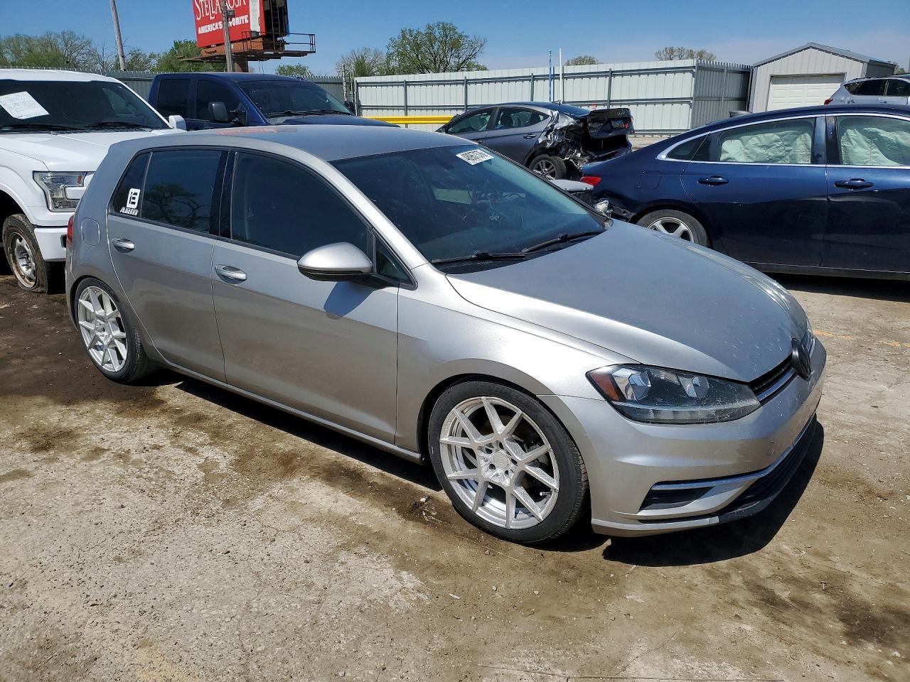 2018 Volkswagen Golf S - Фото 4