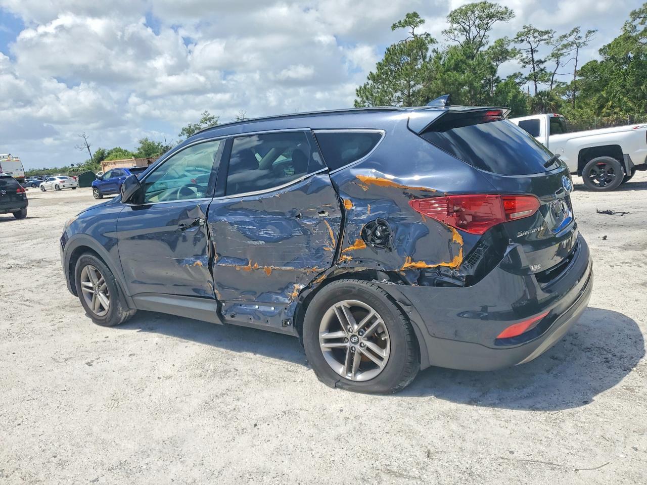 2017 Hyundai Santa Fe Sport 2.4L - Image 2