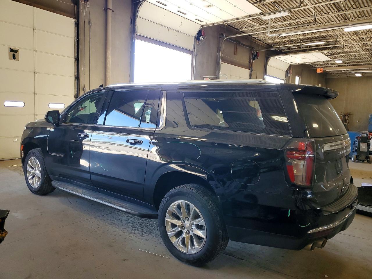 2023 Chevrolet Suburban K1500 Premier - Image 2