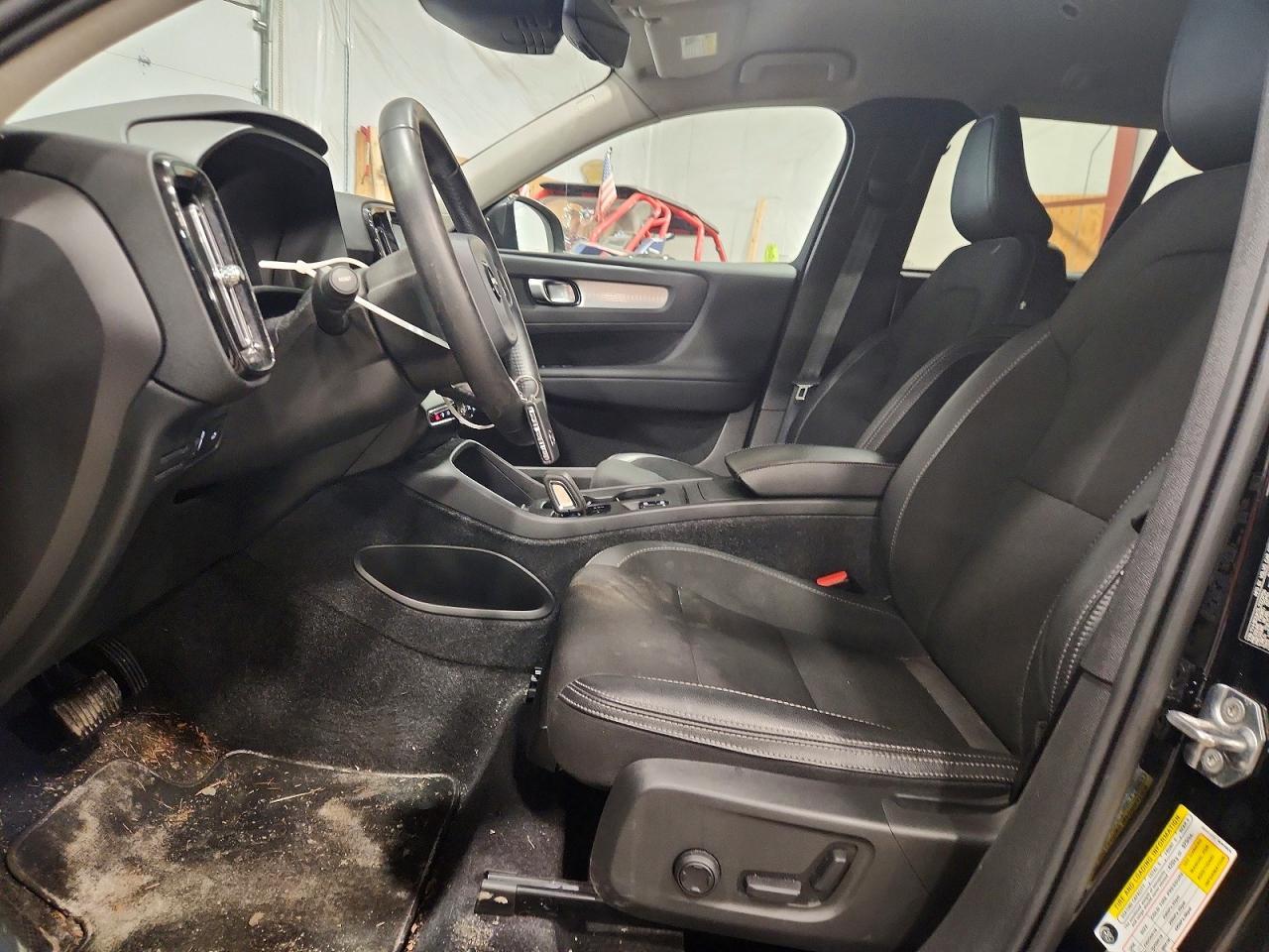 2020 Volvo Xc40 T5 Momentum - Фото 7