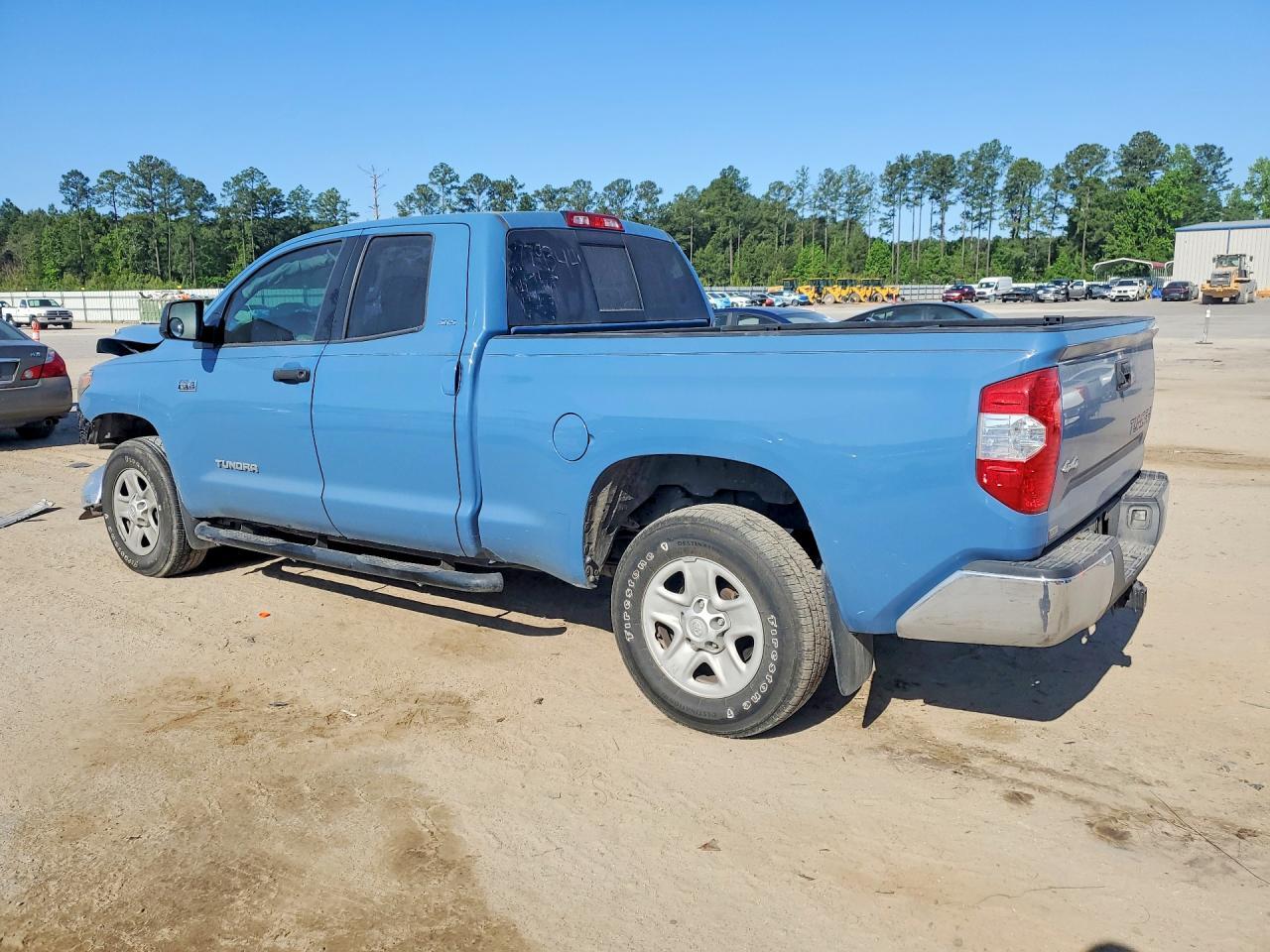 2019 Toyota Tundra Sr5 - Image 2