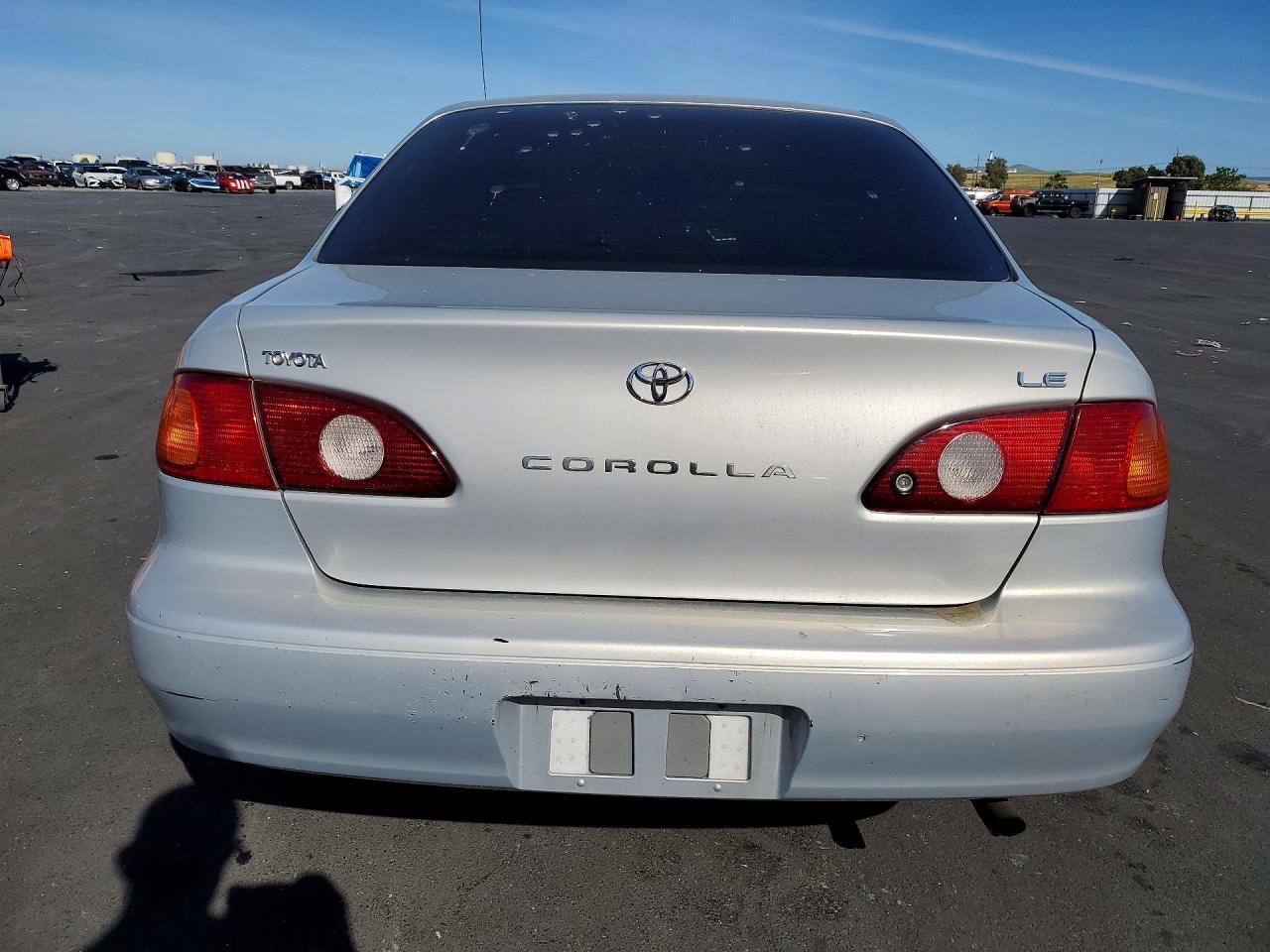 2002 Toyota Corolla Le - Image 6