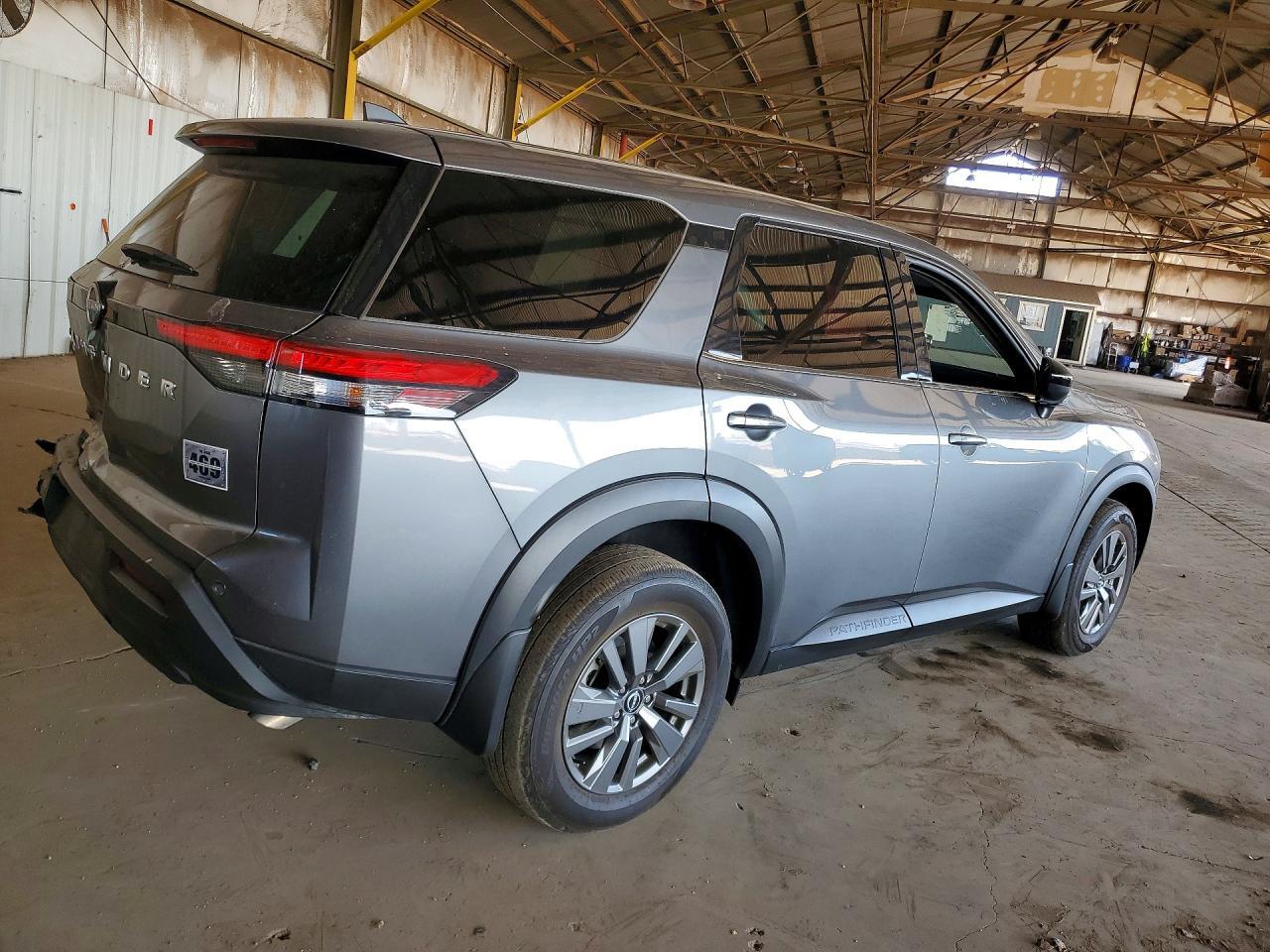 2025 Nissan Pathfinder S - Image 3