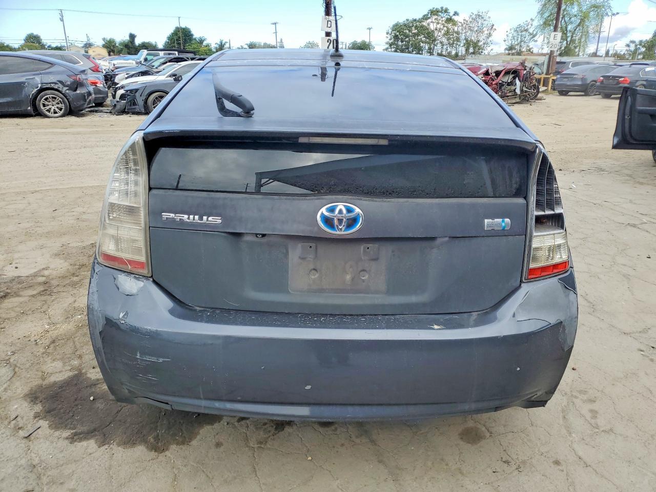 2010 Toyota Prius Iii - Фото 6