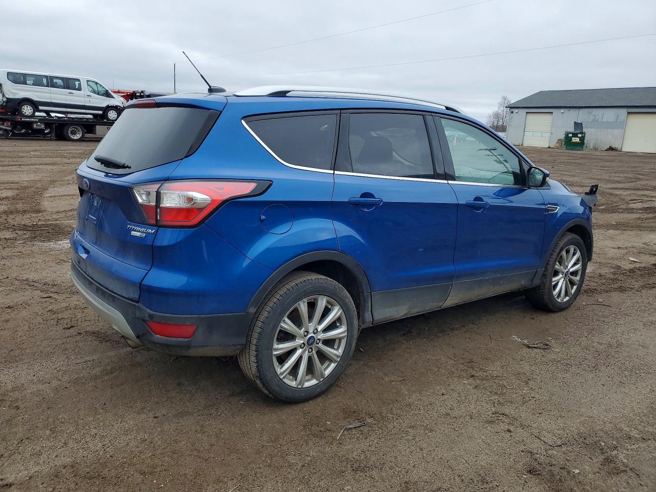 2017 Ford Escape Titanium - Фото 3