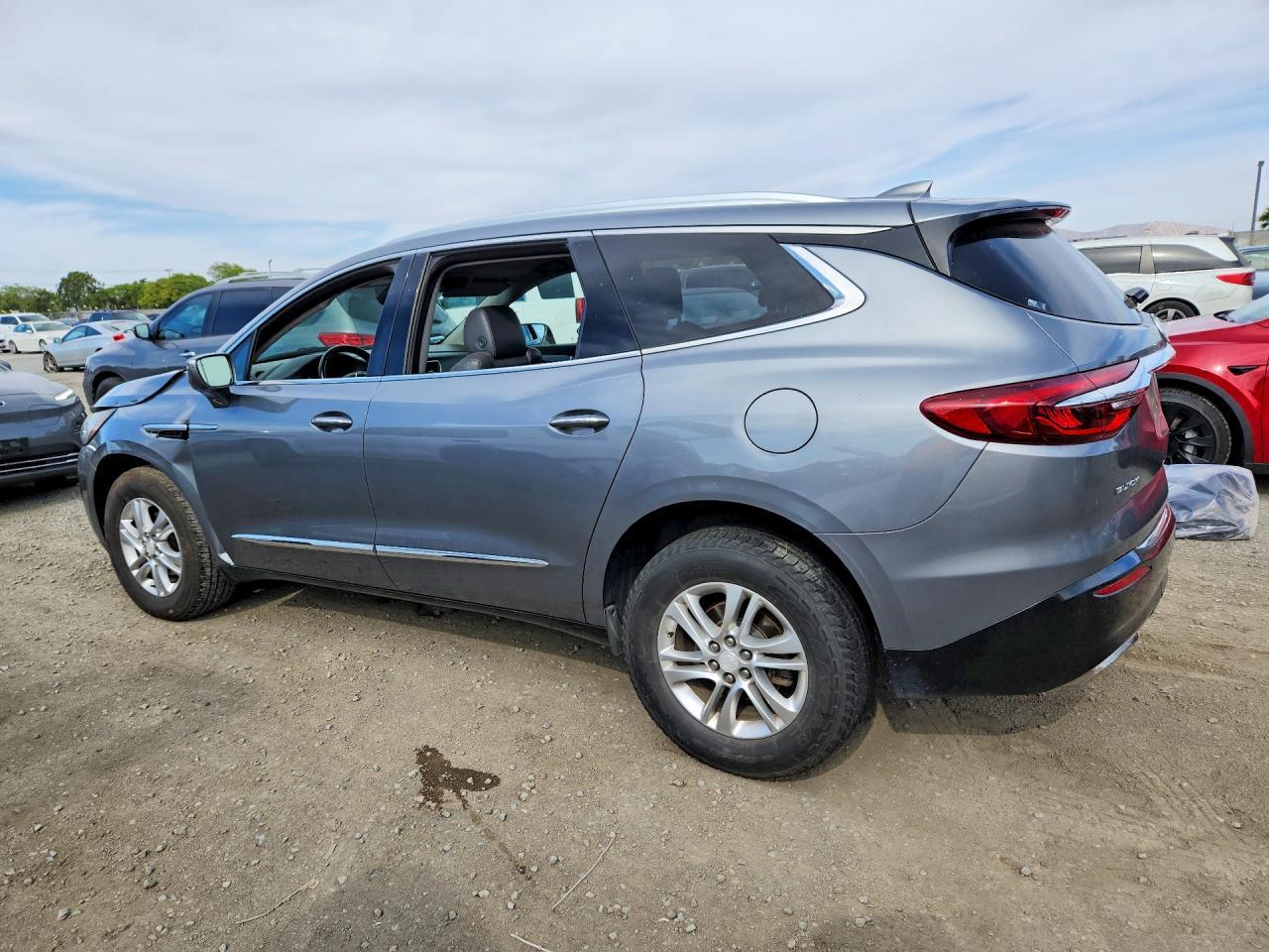 2018 Buick Enclave Essence - Фото 2