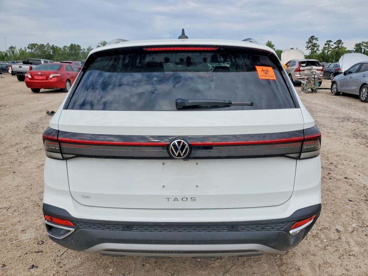 2025 Volkswagen Taos Se - Фото 6