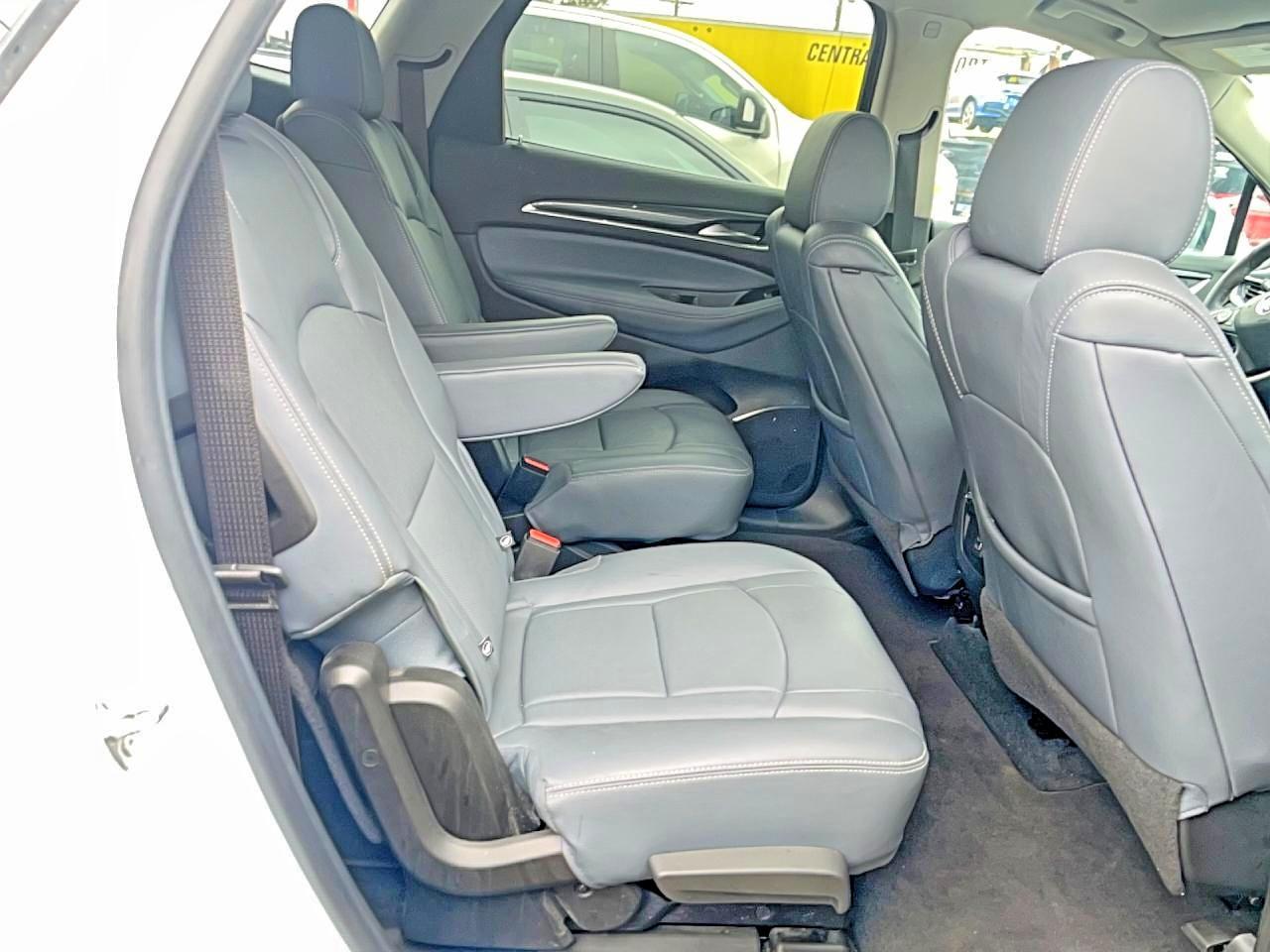 2021 Buick Enclave Essence - Image 6